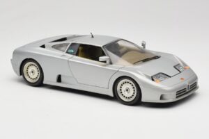 Bugatti EB110 Argento Bburago 1:18 3035-S Pressofusione — immagine 6 di 8
