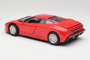 Bugatti EB110 SS Rosso Anson 1:18 30303-W-M1 Pressofusione — immagine 7 di 8