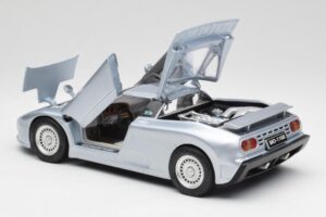 Bugatti EB110 SS Argento Anson 1:18 30303-W-M2 Pressofusione — immagine 5 di 8