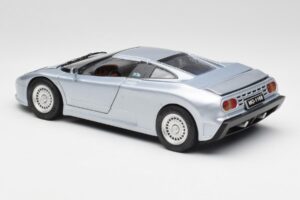 Bugatti EB110 SS Argento Anson 1:18 30303-W-M2 Pressofusione — immagine 7 di 8