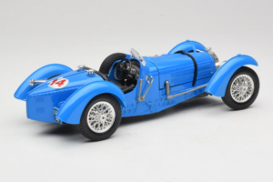 Bugatti Type 51 Grand Prix #14 Blu Bburago 1:18 3012-M1 Pressofusione — immagine 2 di 6