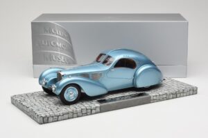 Bugatti Type 57SC Atlantic Blu Minichamps 1:18 107110320 Pressofusione — immagine 6 di 6