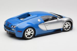Bugatti Veyron Edition Centenaire Chrome Blue Minichamps 1:18 100110850 Pressofusione — immagine 3 di 8