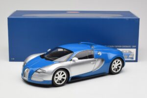Bugatti Veyron Edition Centenaire Chrome Blue Minichamps 1:18 100110850 Pressofusione — immagine 8 di 8