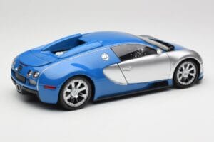 Bugatti Veyron Edition Centenaire Chrome Blue Minichamps 1:18 100110850-O Pressofusione — immagine 3 di 7