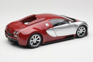 Bugatti Veyron Edition Centenaire Chrome Red Minichamps 1:18 100110851-O Pressofusione — immagine 3 di 8