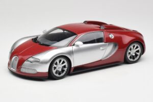 Bugatti Veyron Edition Centenaire Chrome Red Minichamps 1:18 100110851-O Pressofusione