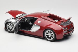 Bugatti Veyron Edition Centenaire Chrome Red Minichamps 1:18 100110851-O Pressofusione — immagine 5 di 8
