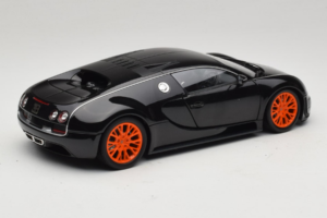Bugatti Veyron Super Sport Black Metallic Minichamps 1:18 100110842 Pressofusione — immagine 3 di 8