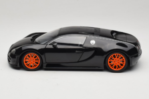 Bugatti Veyron Super Sport Black Metallic Minichamps 1:18 100110842 Pressofusione — immagine 4 di 8