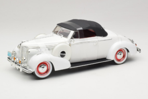 Buick Century Cabriolet Bianco Signature Models 1:18 18131 Pressofusione