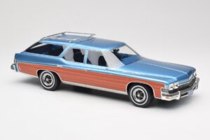 Buick Estate Wagon Light Blue Metallic BoS Models 1:18 BOS417 Resina — immagine 4 di 6