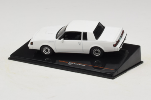 Buick Grand National Bianco IXO 1:43 CLC576N Pressofusione — immagine 3 di 4