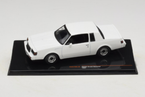 Buick Grand National Bianco IXO 1:43 CLC576N Pressofusione