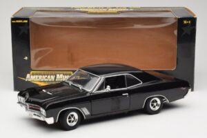 Buick GS 400 Nero American Muscle 1:18 33086 Pressofusione — immagine 8 di 8