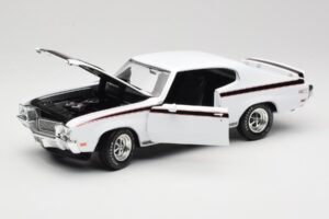 Buick GSX Bianco American Muscle 1:18 AMM1322/06 Pressofusione — immagine 2 di 8