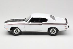 Buick GSX Bianco American Muscle 1:18 AMM1322/06 Pressofusione — immagine 4 di 8