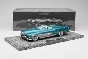 Buick Le Sabre Concept Turquoise Metallic Minichamps 1:18 107141232 Pressofusione — immagine 6 di 6