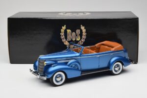 Buick Roadmaster 80-C Four Door Phaeton Blue Metallic BoS Models 1:18 BOS372 Resina — immagine 6 di 6