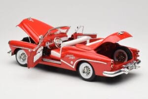 Buick Skylark Cabriolet Rosso Motormax 1:18 73129 Pressofusione — immagine 5 di 8