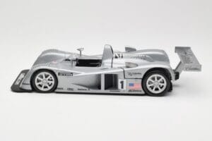 Cadillac Northstar LMP #1 24 Hours of Le Mans 2000 Hot Wheels 1:18 29225 Pressofusione — immagine 4 di 8