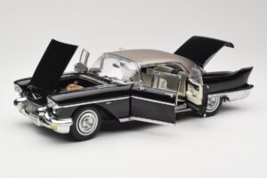 Cadillac Brougham Nero Sun Star 1:18 4001 Pressofusione — immagine 2 di 8