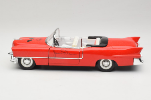 Cadillac Cabriolet Rosso James Dean Solido 1:18 98019 Pressofusione — immagine 4 di 8