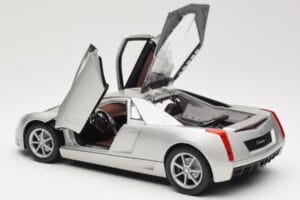 Cadillac Cien Argento Hot Wheels 1:18 57296 Pressofusione — immagine 5 di 8