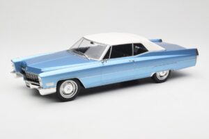 Cadillac DeVille Blu KK-Scale 1:18 KKDC180314 Pressofusione