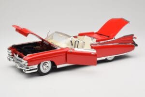 Cadillac Eldorado Biarritz Bolero Red Maisto 1:18 31813 Pressofusione — immagine 2 di 8