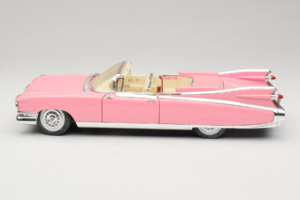 Cadillac Eldorado Biarritz Rosa Maisto 1:18 36813 Pressofusione — immagine 4 di 8