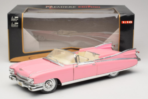 Cadillac Eldorado Biarritz Rosa Maisto 1:18 36813 Pressofusione — immagine 8 di 8