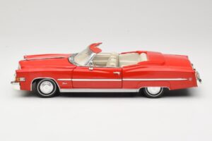 Cadillac Eldorado Cabriolet Rosso Anson 1:18 30387 Pressofusione — immagine 4 di 8