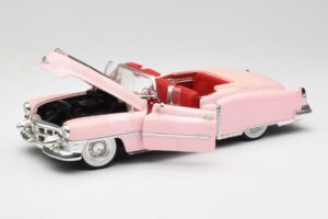 Cadillac Eldorado Rosa Anson 1:18 30371 Pressofusione — immagine 2 di 8