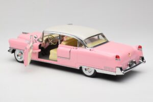 Cadillac Fleetwood Elvis Presley Rosa MRC 1:18 LIC1000 Pressofusione — immagine 5 di 8