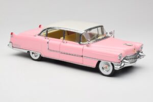 Cadillac Fleetwood Elvis Presley Rosa MRC 1:18 LIC1000 Pressofusione — immagine 6 di 8