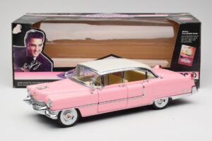 Cadillac Fleetwood Elvis Presley Rosa MRC 1:18 LIC1000 Pressofusione — immagine 8 di 8
