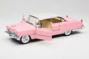 Cadillac Fleetwood Elvis Presley Rosa MRC 1:18 LIC1000 Pressofusione — immagine 2 di 8