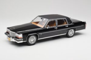 Cadillac Fleetwood Brougham Nero MCG 1:18 MCG18250 Pressofusione