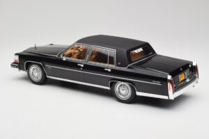 Cadillac Fleetwood Brougham Nero MCG 1:18 MCG18250 Pressofusione — immagine 5 di 6