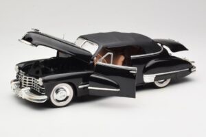 Cadillac Series 62 Nero Anson 1:18 30345 Pressofusione — immagine 2 di 8