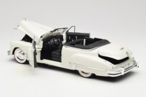 Cadillac Series 62 Cabriolet Bianco Anson 1:18 30335 Pressofusione — immagine 5 di 8