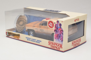 Chevrolet Blazer K5 Polizia Stranger Things Metals Diecast 1:24 31111-24 Pressofusione — immagine 3 di 3