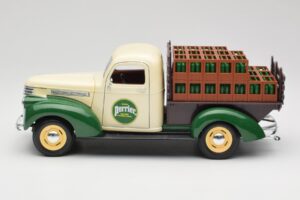 Chevrolet Brasseur Perrier Delivery Van Verde Solido 1:18 203243 Pressofusione — immagine 4 di 8