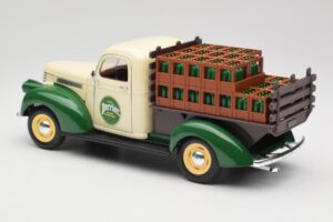 Chevrolet Brasseur Perrier Delivery Van Verde Solido 1:18 203243 Pressofusione — immagine 7 di 8
