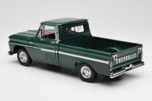 Chevrolet C-10 Verde Sun Star 1:18 1360 Pressofusione — immagine 7 di 8