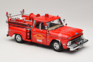 Chevrolet C-20 Fire Truck Sun Star 1:18 1383 Pressofusione — immagine 4 di 6