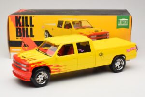 Chevrolet C2500 Silverado Pussy Wagon From Kill Bill Giallo GreenLight 1:18 19015 Pressofusione — immagine 6 di 6