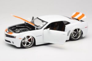 Chevrolet Camaro Concept Tuned Bianco Jada 1:18 63014 Pressofusione — immagine 2 di 8