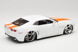 Chevrolet Camaro Concept Tuned Bianco Jada 1:18 63014 Pressofusione — immagine 3 di 8